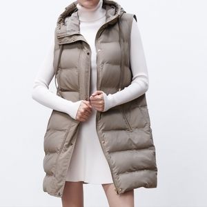 Gorgeous WIND AND WATER PROTECTION SEAMLESS PUFFER VEST! Size Small